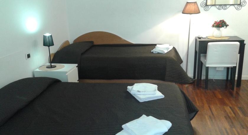 The Pope'S Window Hotel Roma Quarto foto
