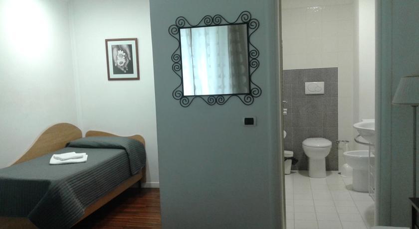 The Pope'S Window Hotel Roma Quarto foto